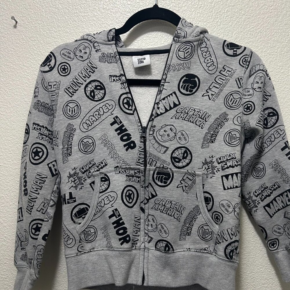 Marvel Avenger's gray and black front zip hoodie, boy's size med (8)